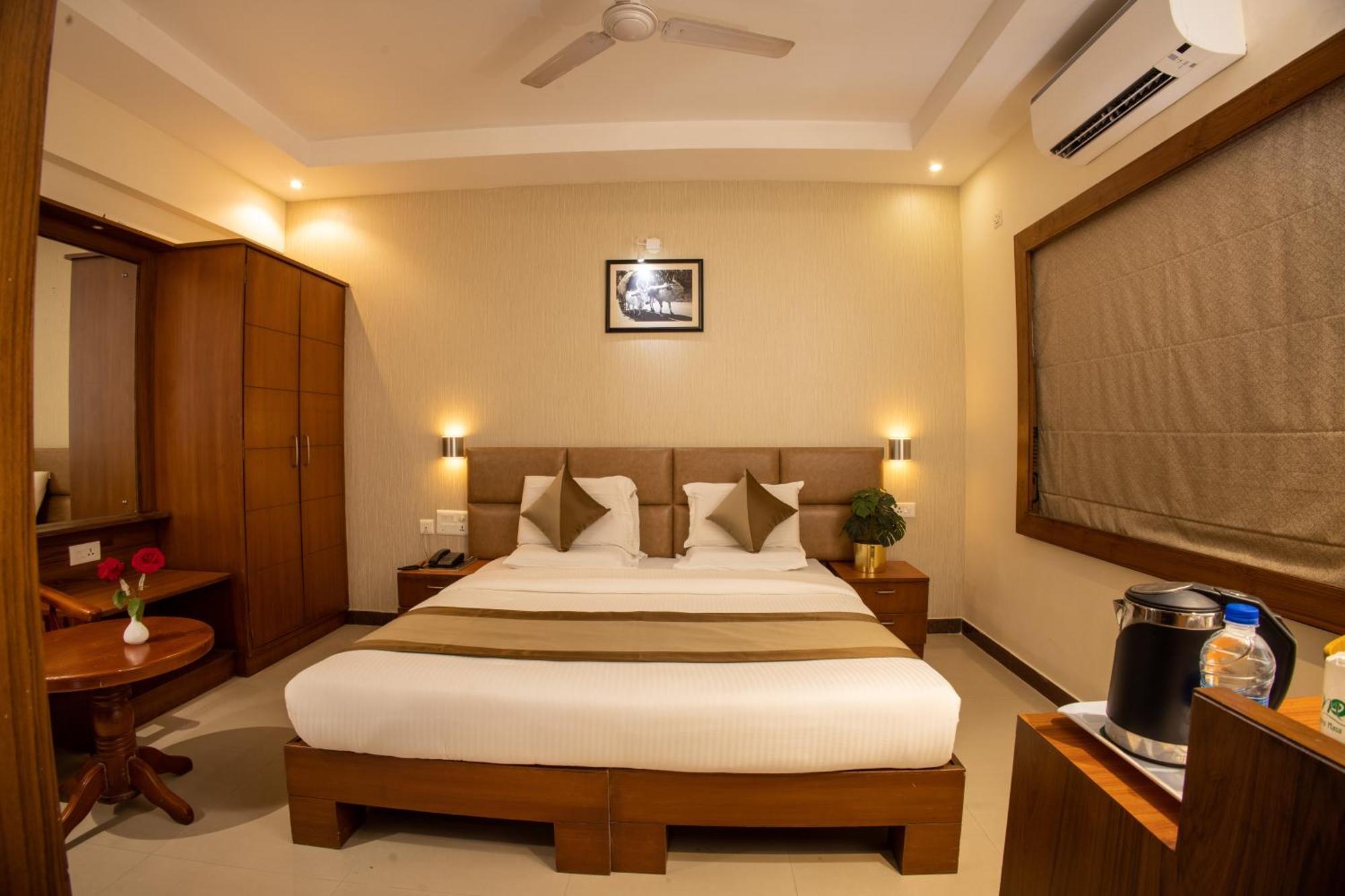 Metro Plaza Hotel By Rak Rooms, Mangaluru Eksteriør bilde