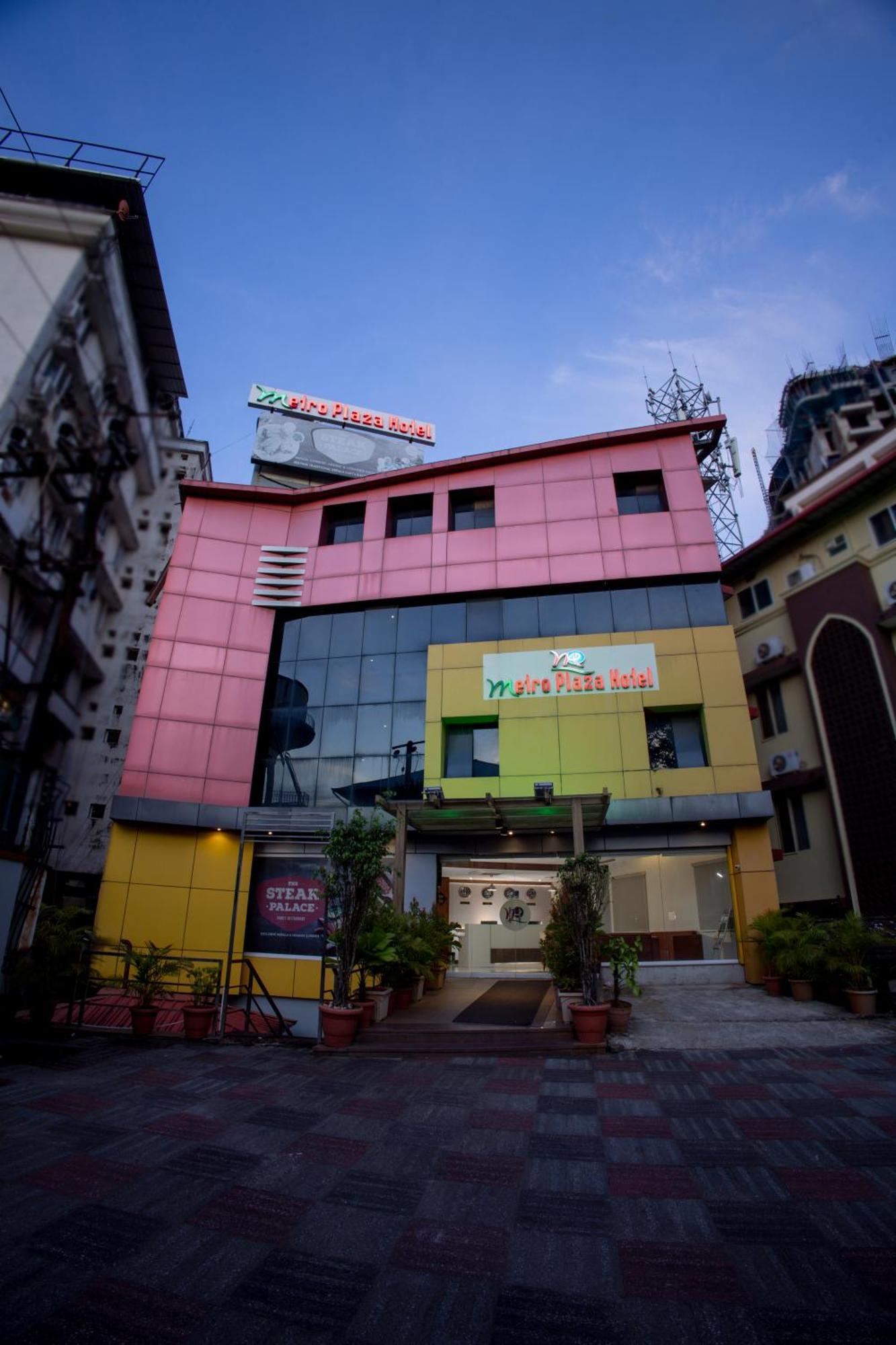 Metro Plaza Hotel By Rak Rooms, Mangaluru Eksteriør bilde