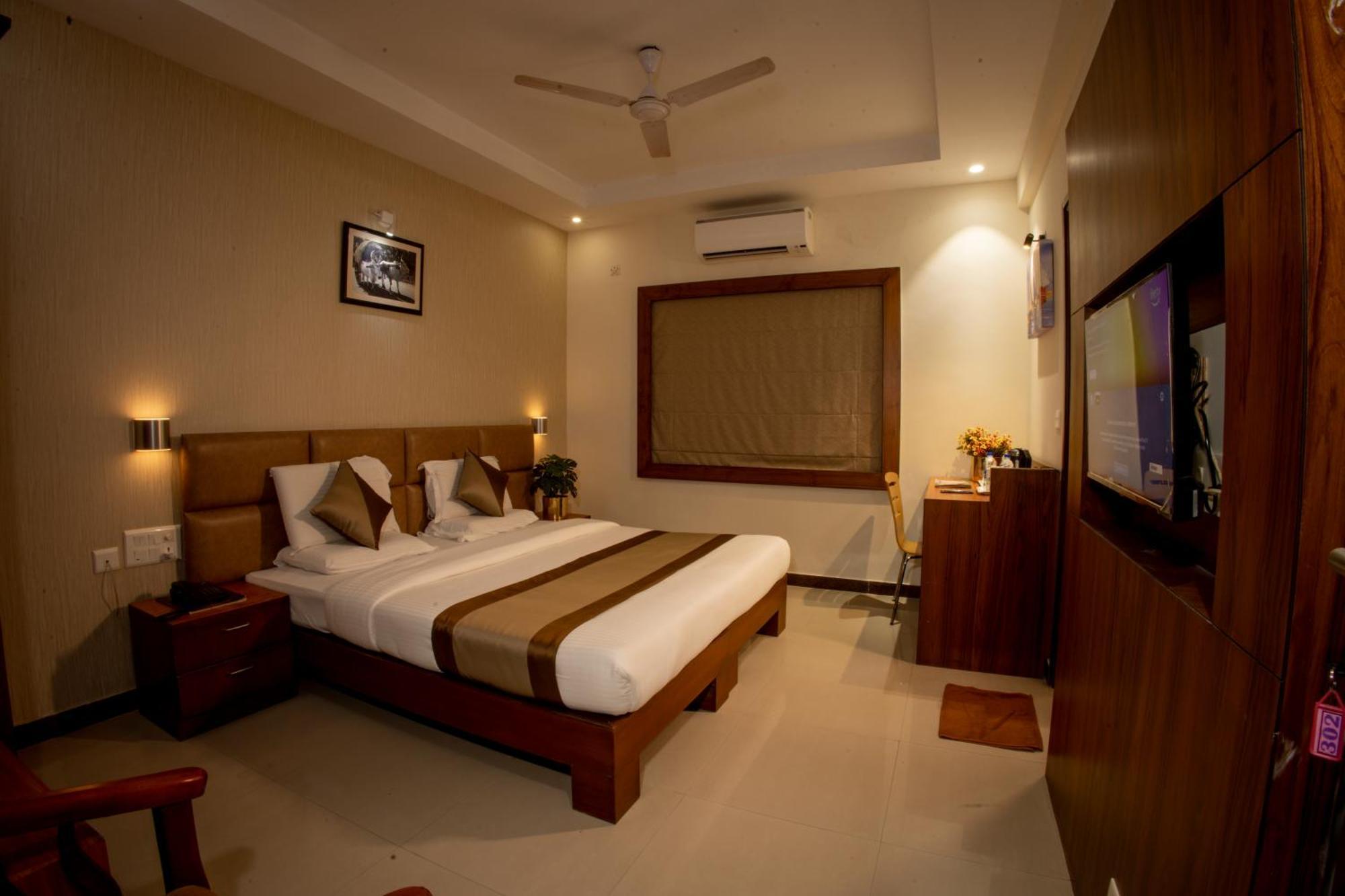 Metro Plaza Hotel By Rak Rooms, Mangaluru Eksteriør bilde
