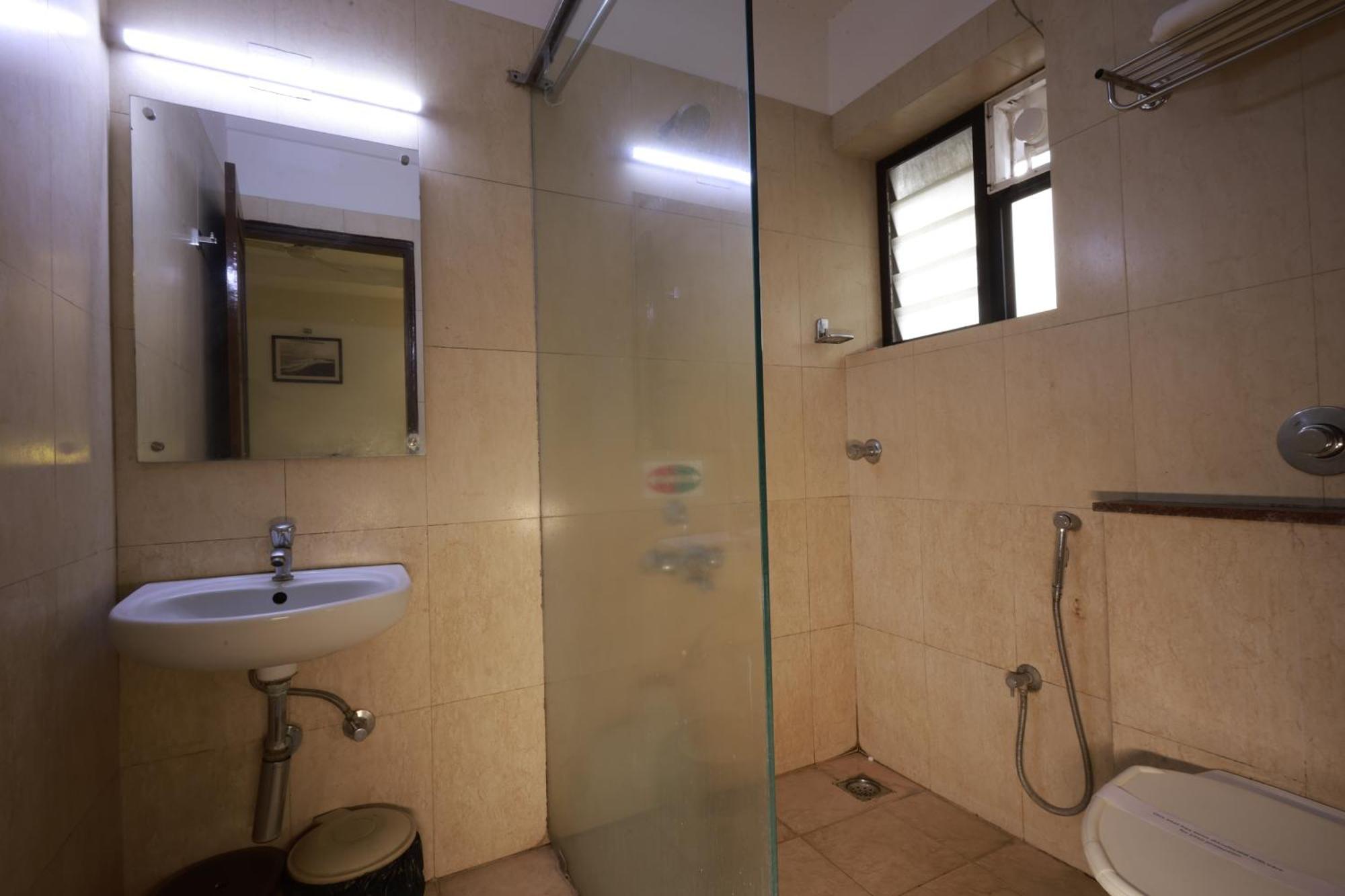 Metro Plaza Hotel By Rak Rooms, Mangaluru Eksteriør bilde